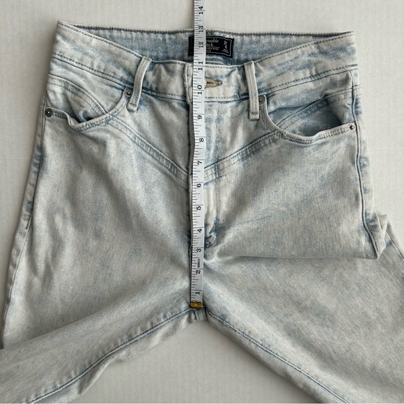 Abercrombie & Fitch Women’s Light Wash‎ Simone High Rise Ankle Jean 4S - Picture 5 of 12